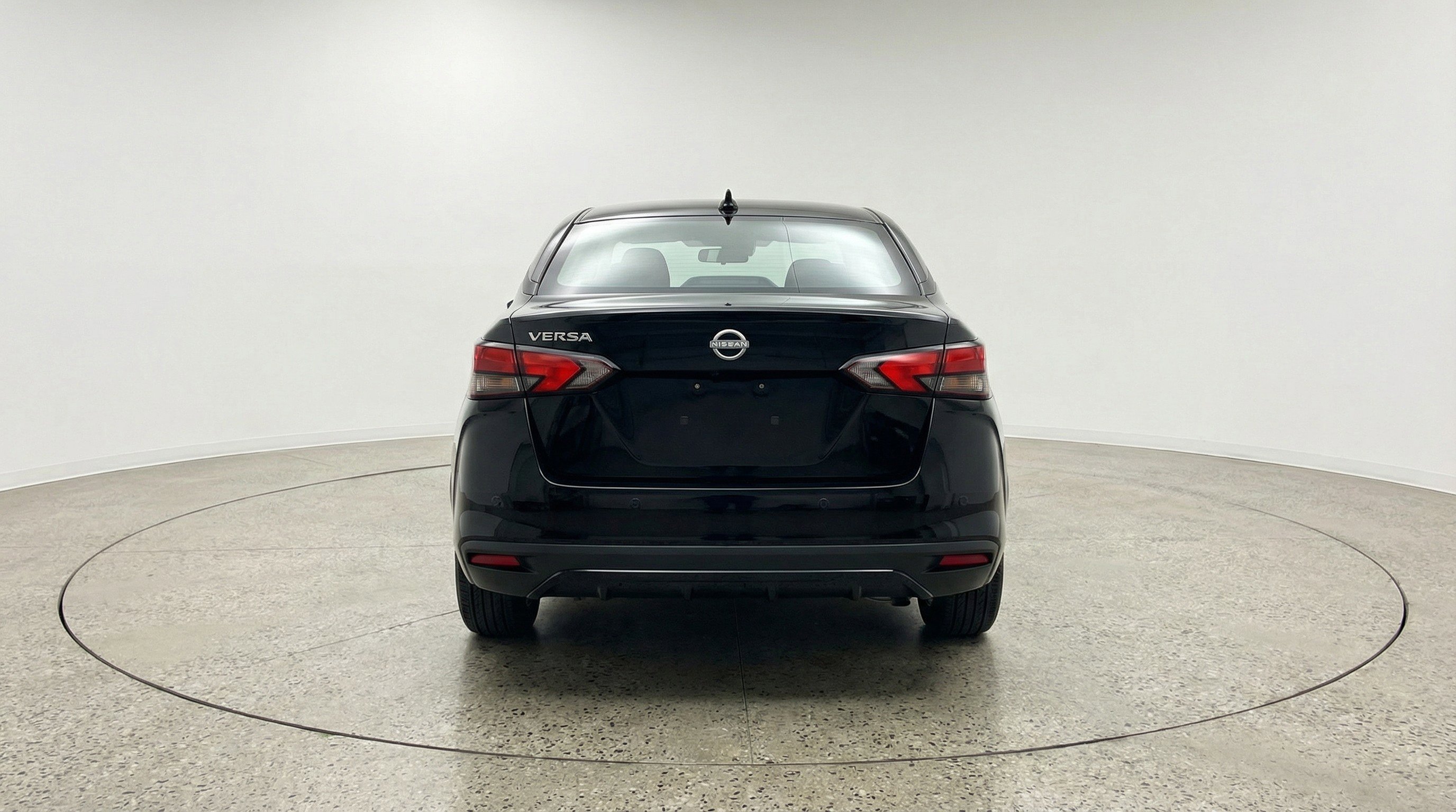 Used 2025 Nissan Versa SV FWD image 7