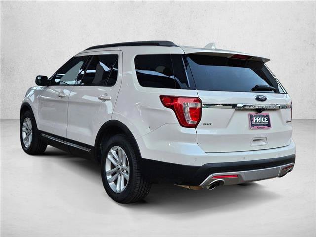 Used 2016 Ford Explorer XLT w/ Equipment Group 202A FWD image 7