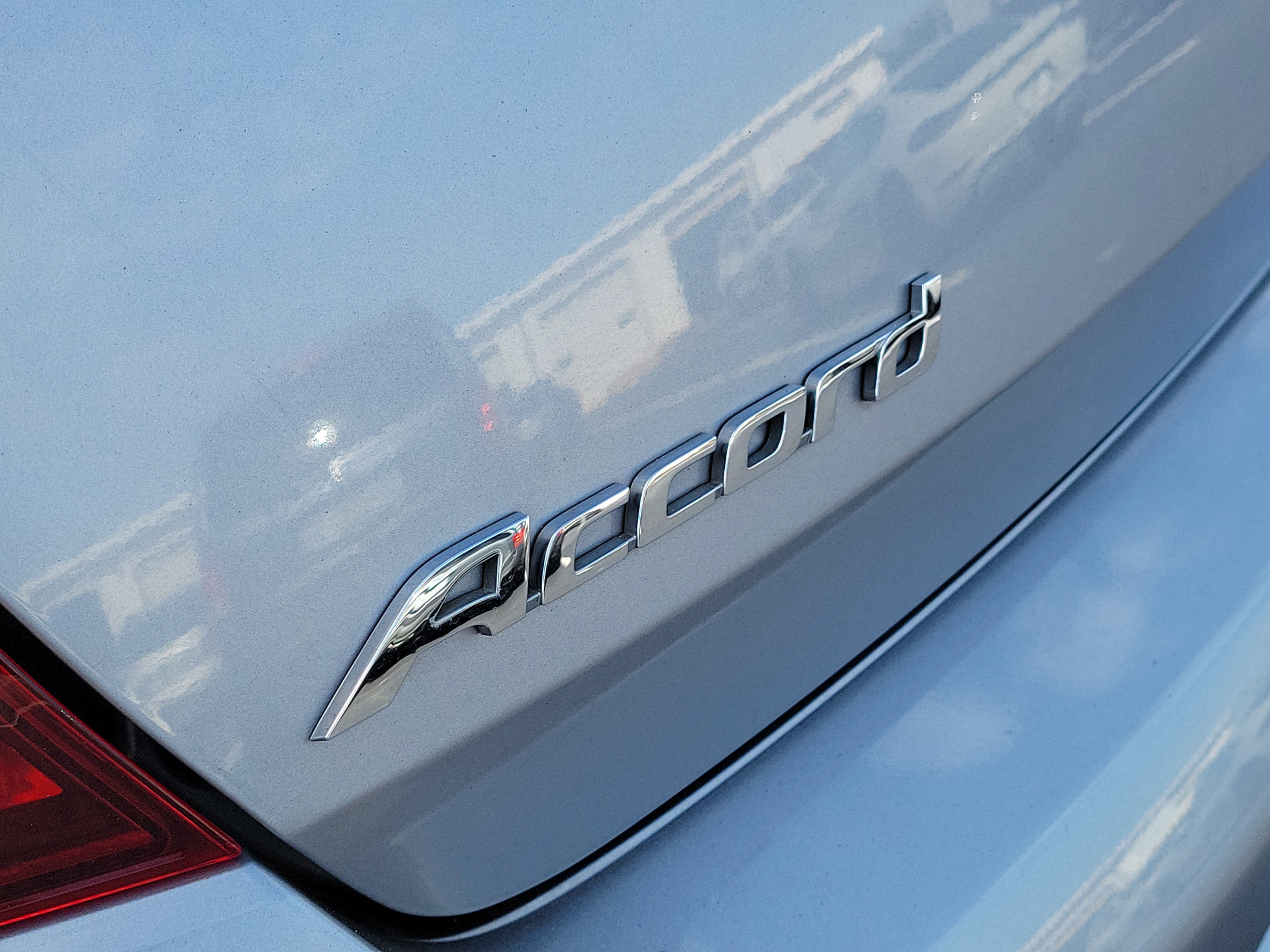 Used 2017 Honda Accord EX-L image 5
