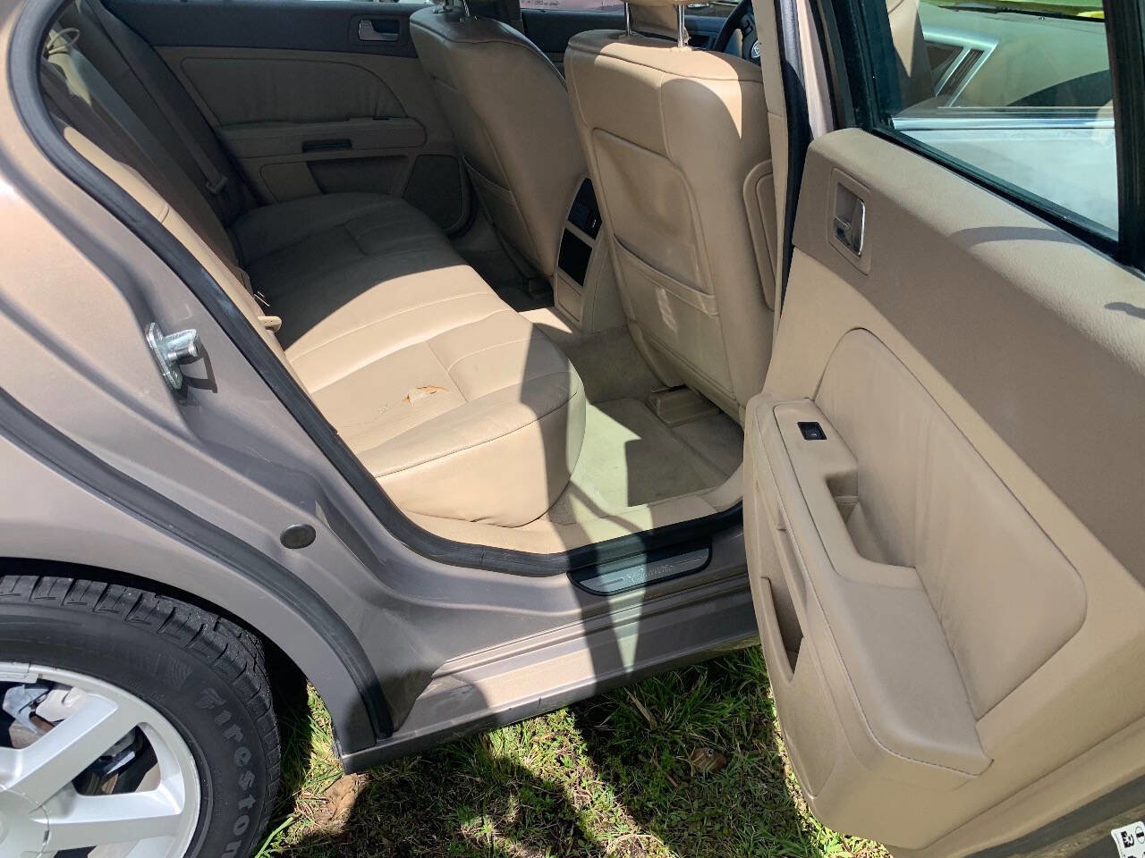 Used 2006 Cadillac STS image 3