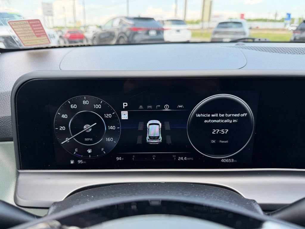 Certified 2024 Kia Seltos SX w/ SX Sunroof Package AWD/4WD image 17