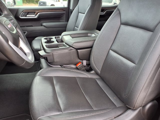 Used 2025 GMC Sierra 1500 SLT AWD/4WD image 3