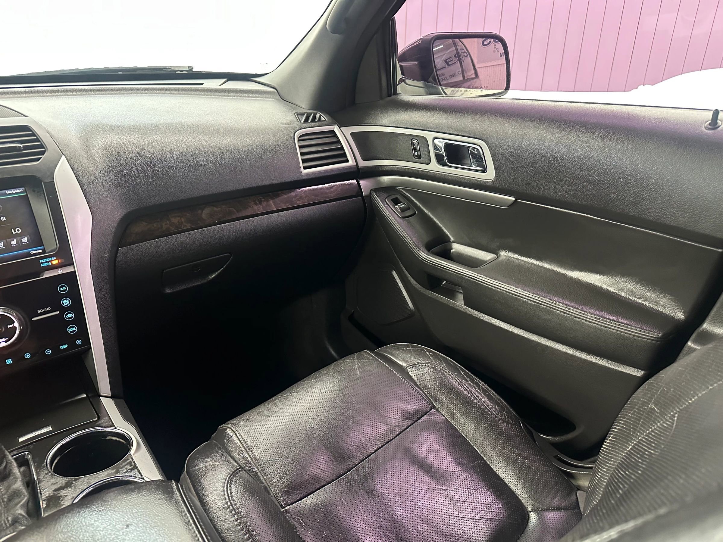 Used 2011 Ford Explorer Limited w/ 301A Rapid Spec Order Code image 18