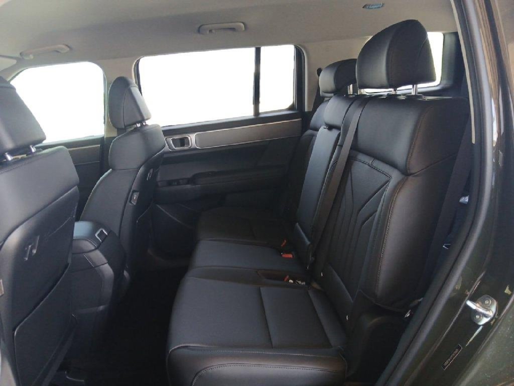 New 2026 Hyundai Santa Fe SEL FWD image 13