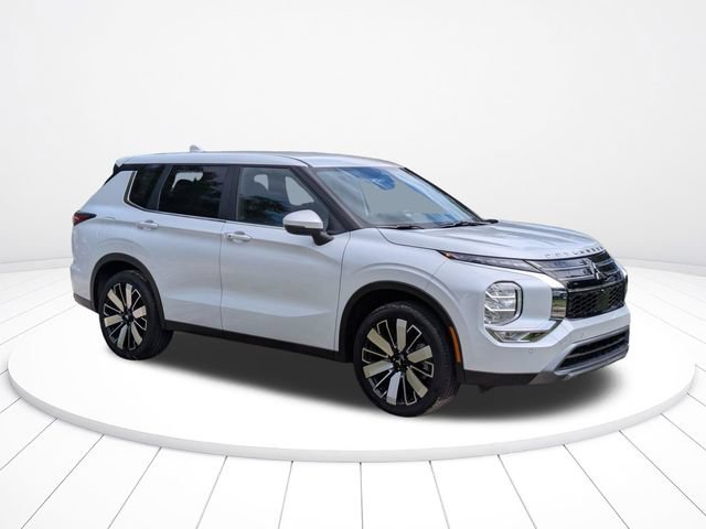 New 2026 Mitsubishi Outlander SE FWD video 2