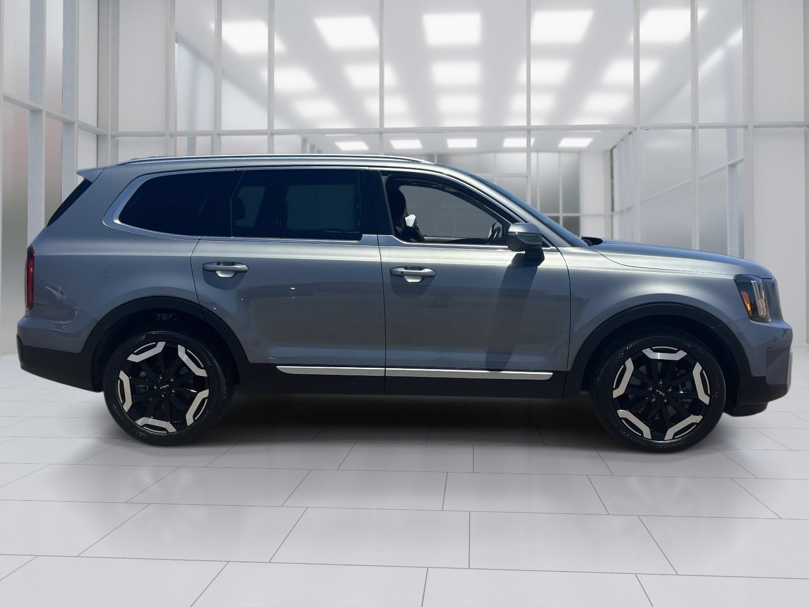 Used 2024 Kia Telluride S w/ S Sunroof Package FWD image 5