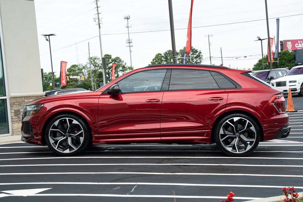 Used 2022 Audi RS Q8 w/ Carbon Optic Package AWD/4WD image 23