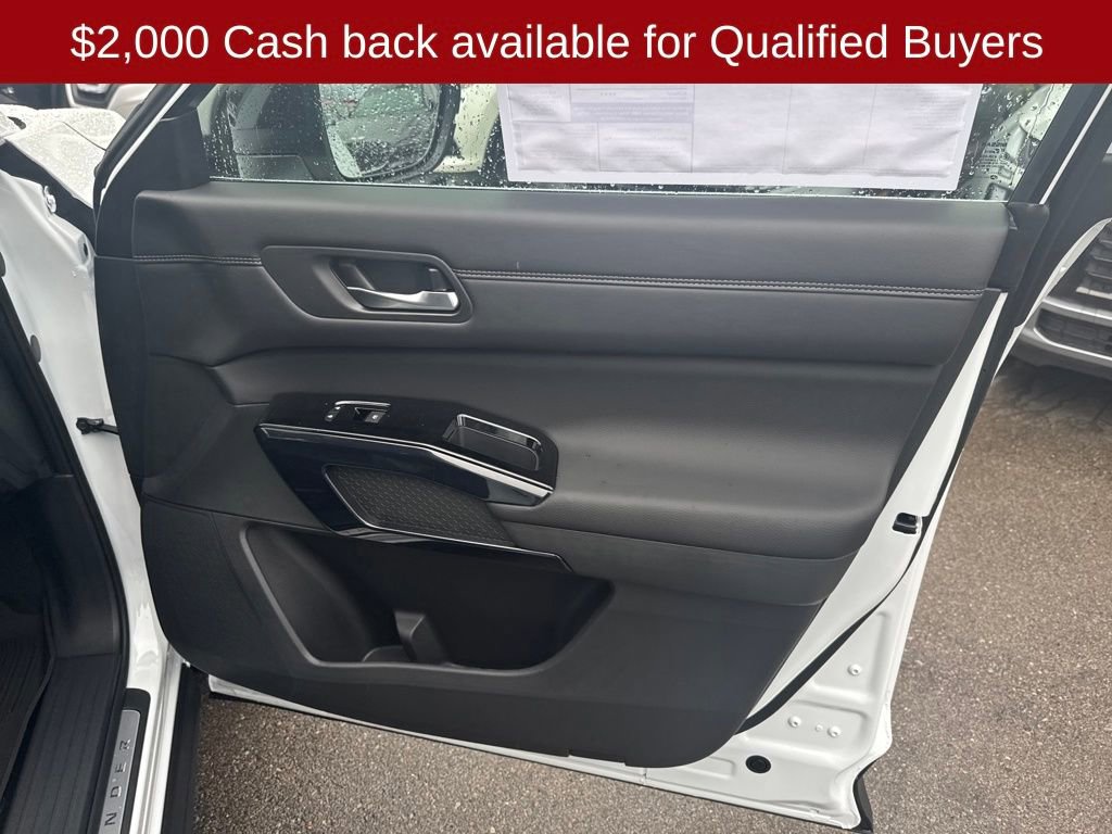 New 2026 Nissan Pathfinder Platinum image 41