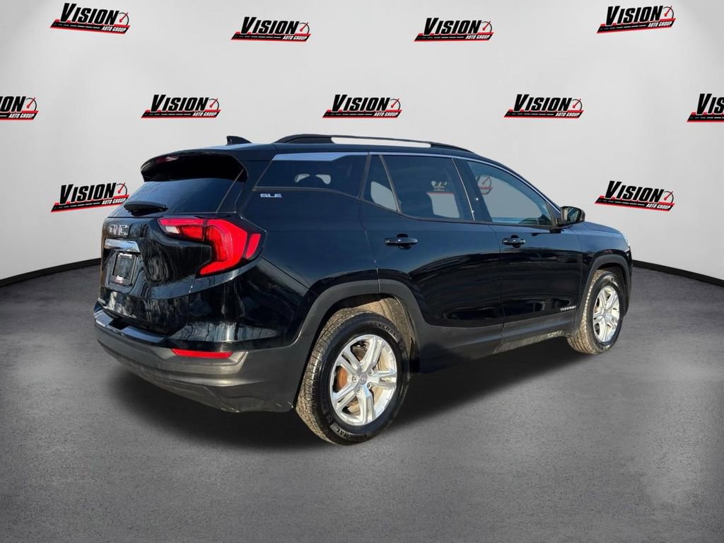 Used 2018 GMC Terrain SLE w/ Driver Convenience Package image 5