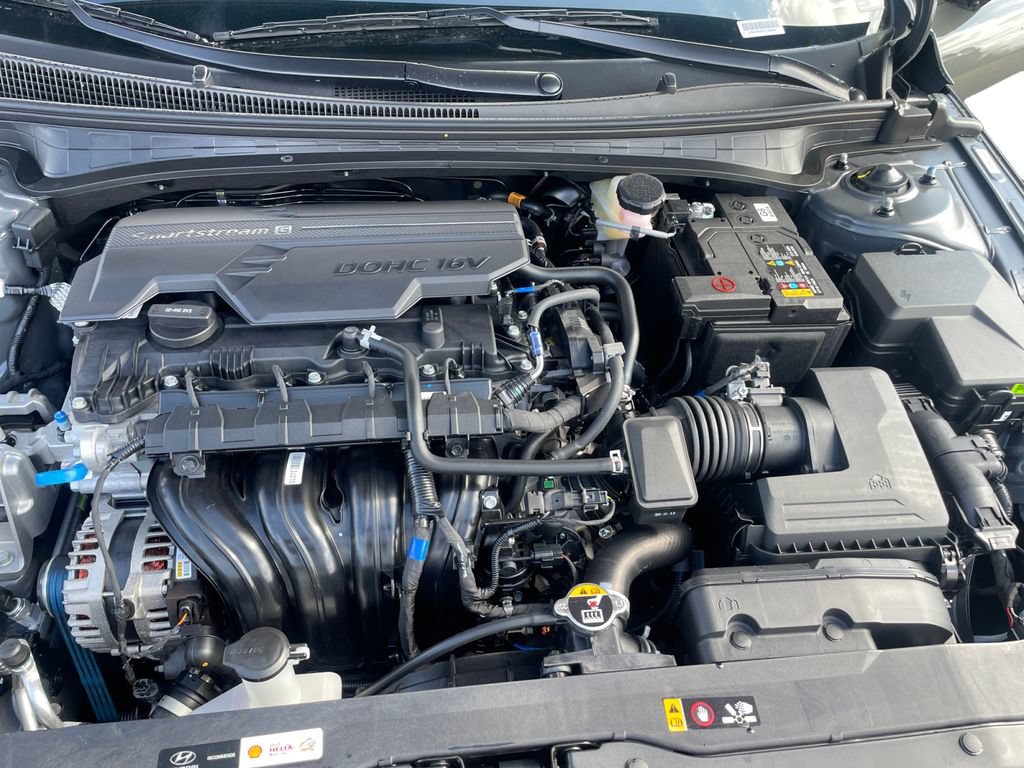 Used 2026 Hyundai Elantra Sport FWD image 18