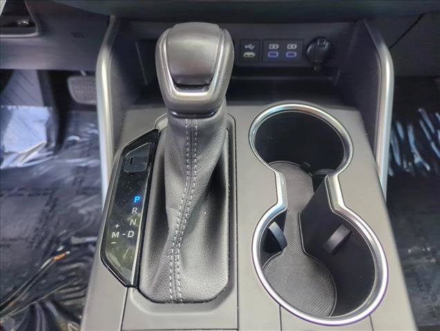 Used 2022 Toyota Highlander XLE FWD image 18