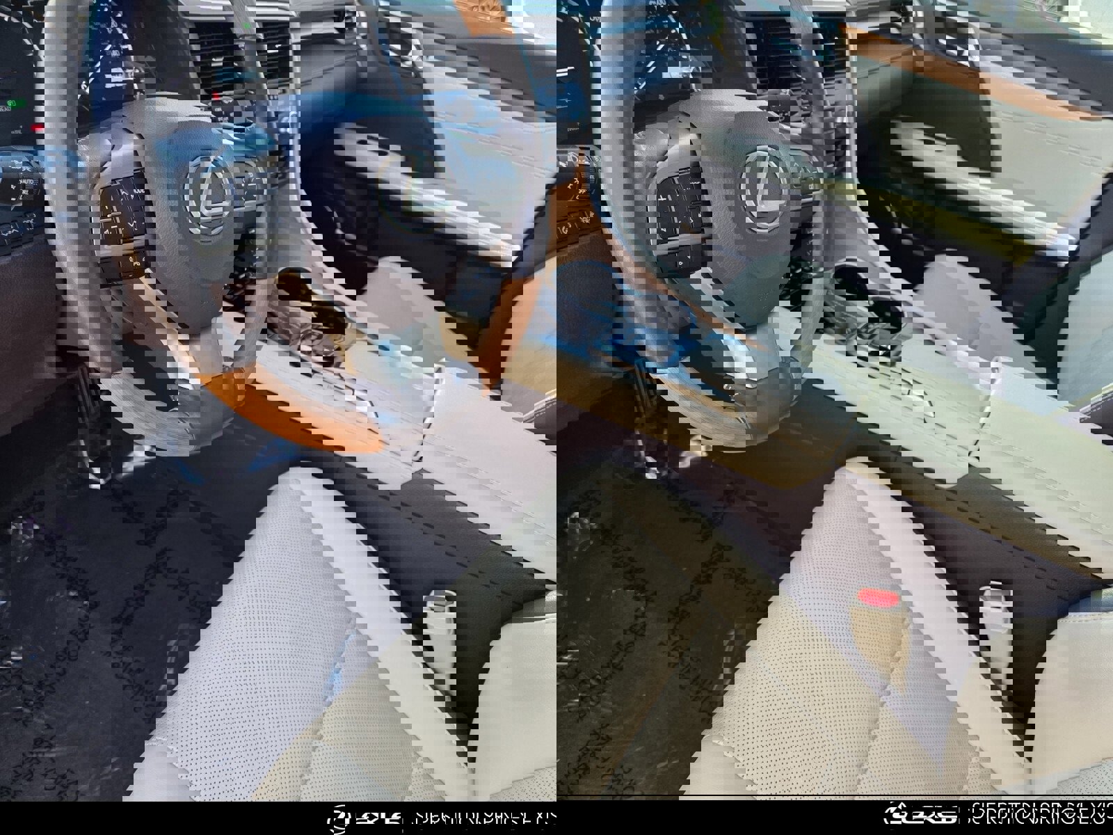 Used 2016 Lexus RX 450h FWD image 13