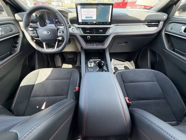 Certified 2025 Ford Explorer ST image 23