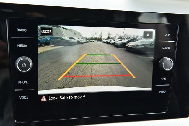 New 2025 Volkswagen Taos SE image 12