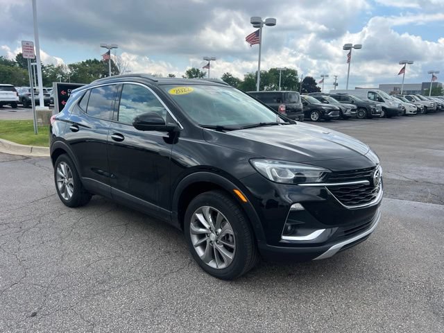 Used 2022 Buick Encore GX Essence w/ Advanced Technology Package AWD/4WD image 3