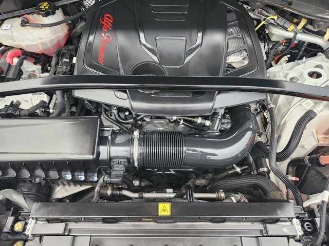 Used 2024 Alfa Romeo Stelvio Veloce image 32