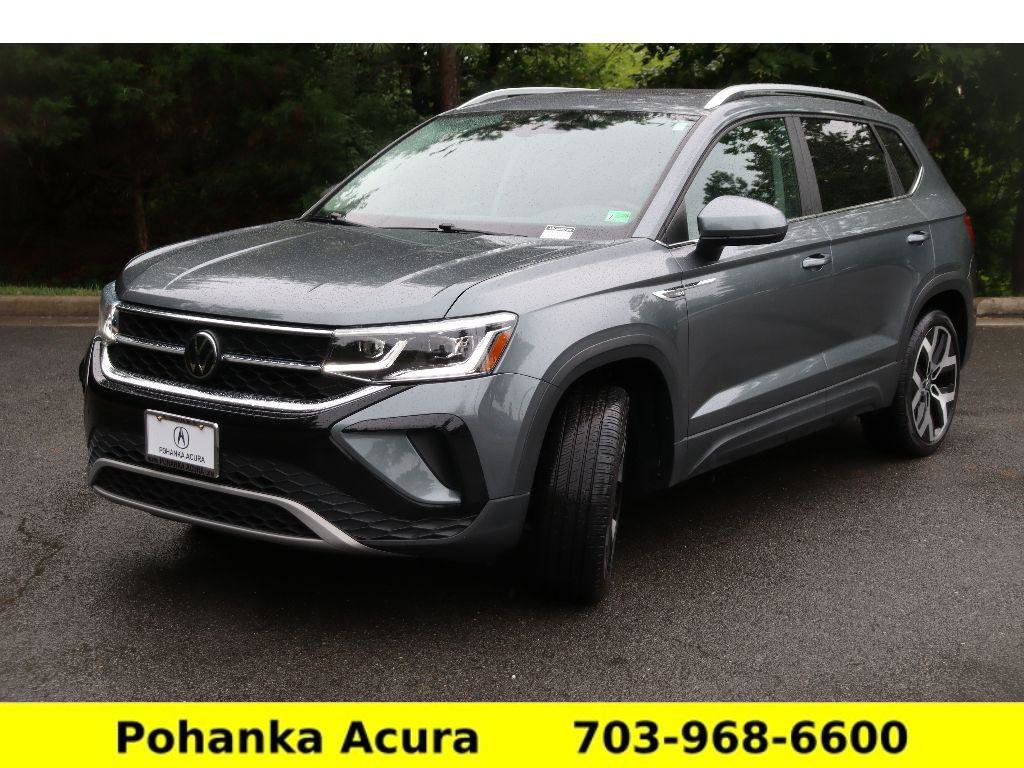 Used 2023 Volkswagen Taos SEL image 3