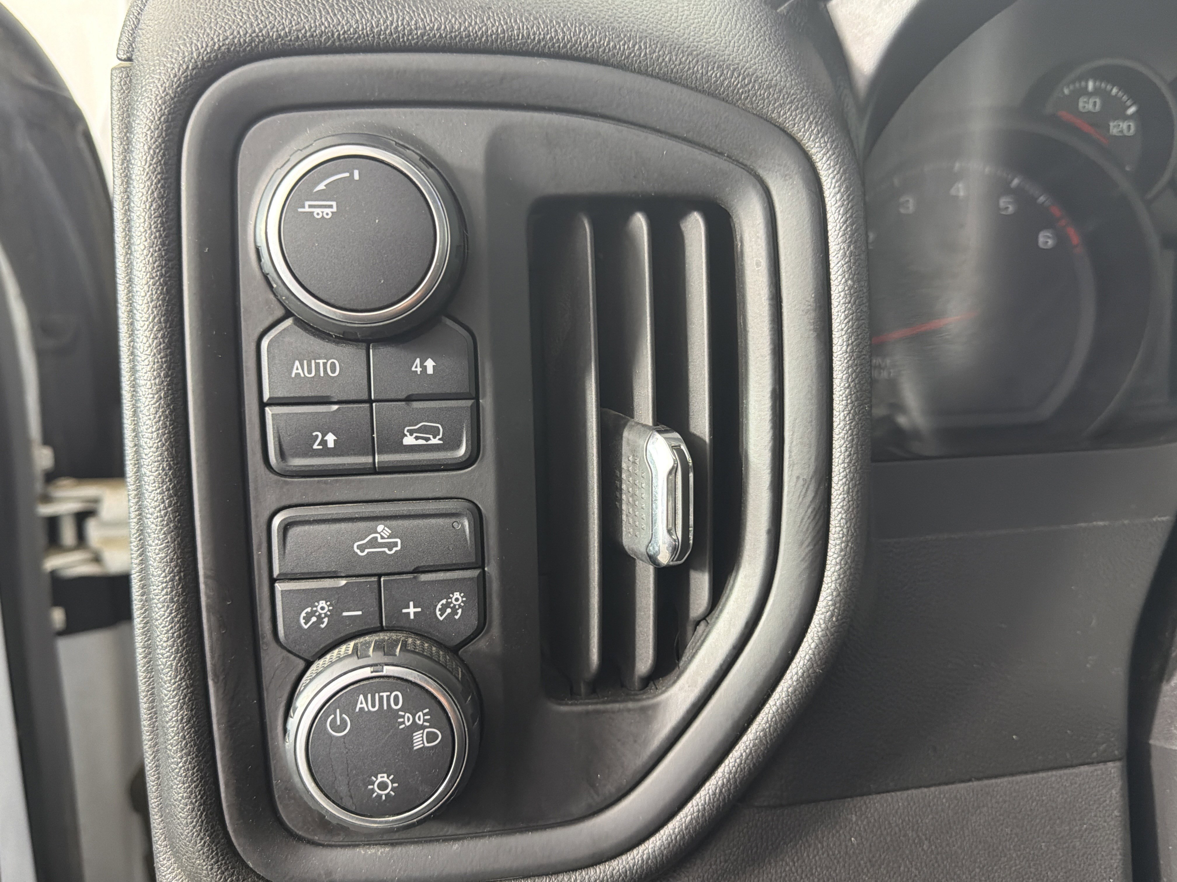 Used 2019 Chevrolet Silverado 1500 W/T w/ WT Convenience Package AWD/4WD image 12