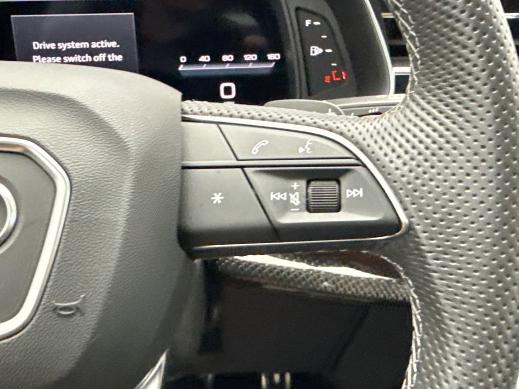 Used 2023 Audi SQ7 Prestige w/ Prestige Package image 12