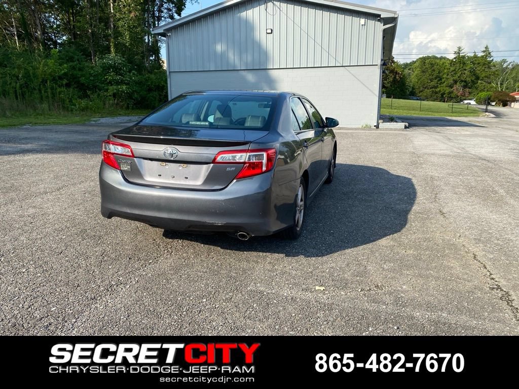 Used 2014 Toyota Camry SE FWD image 5