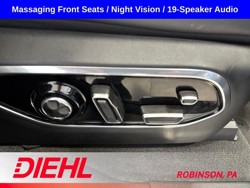 Used 2021 Jeep Grand Cherokee L Overland w/ Luxury Tech Group IV AWD/4WD image 17