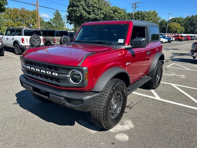 Used 2025 Ford Bronco 2-Door w/ Sasquatch Package AWD/4WD image 3