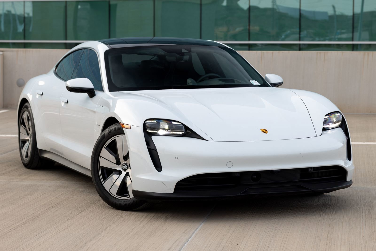 Used 2023 Porsche Taycan w/ Premium Package image 11