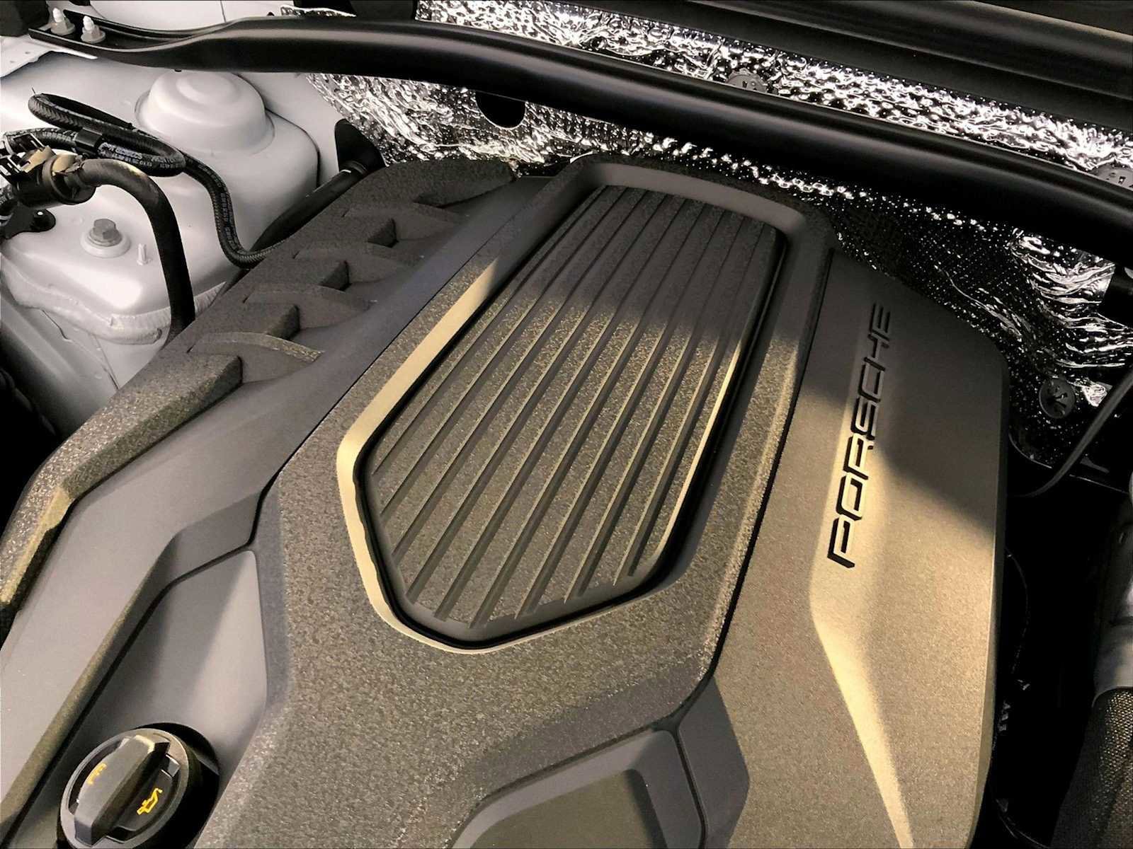 New 2026 Porsche Macan AWD/4WD image 22