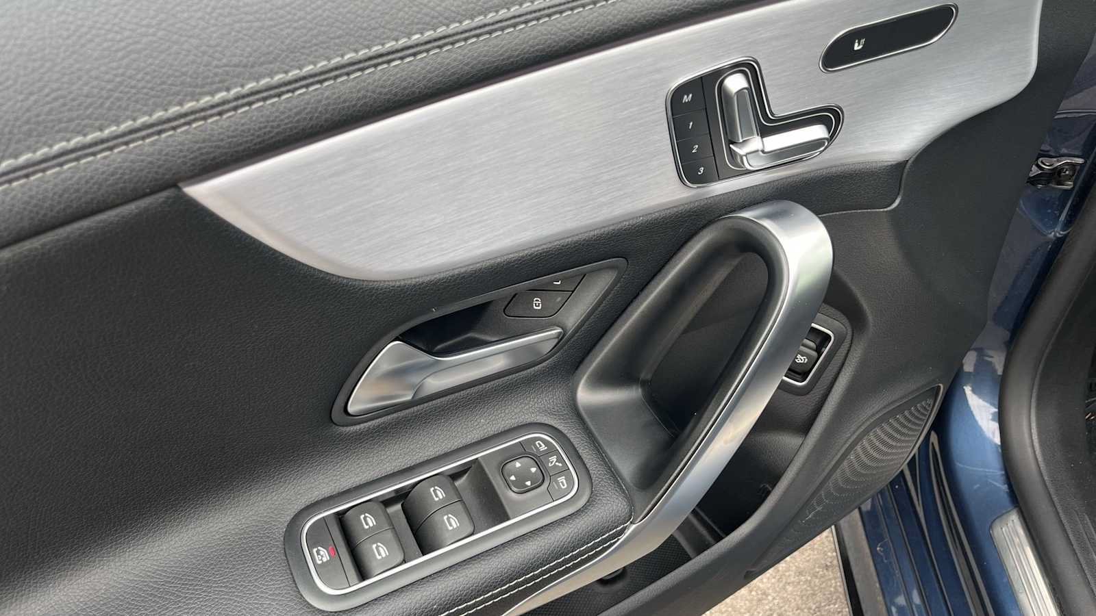 Certified 2022 Mercedes-Benz CLA 35 AMG 4MATIC image 30