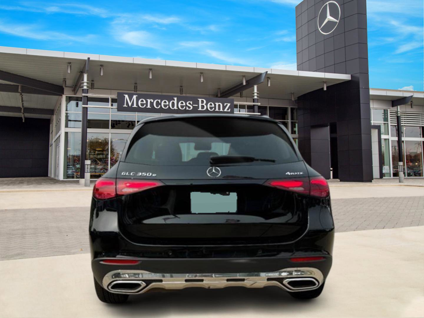 Certified 2025 Mercedes-Benz GLC 350e 4MATIC image 4