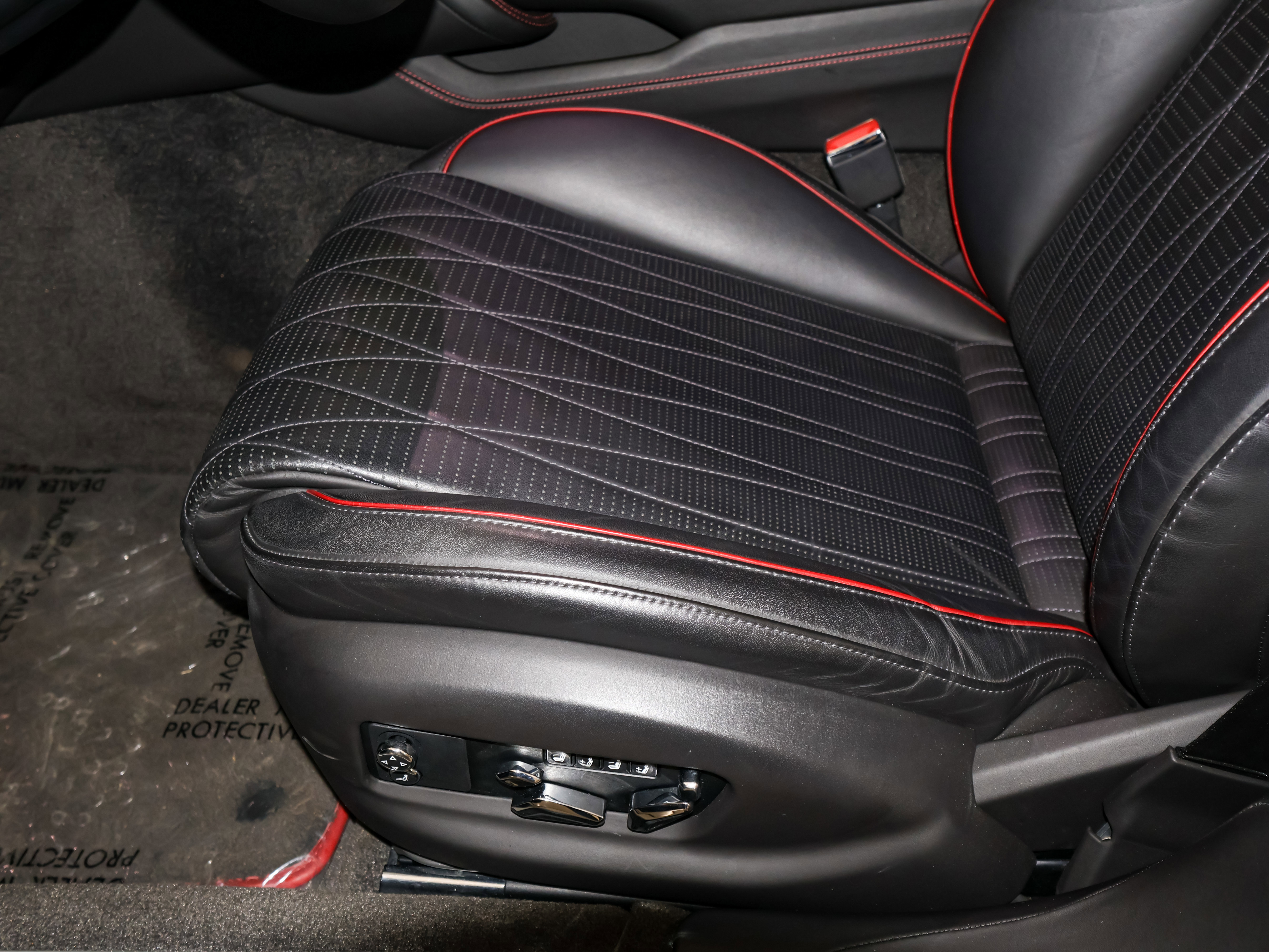 Used 2022 Bentley Flying Spur V8 image 15