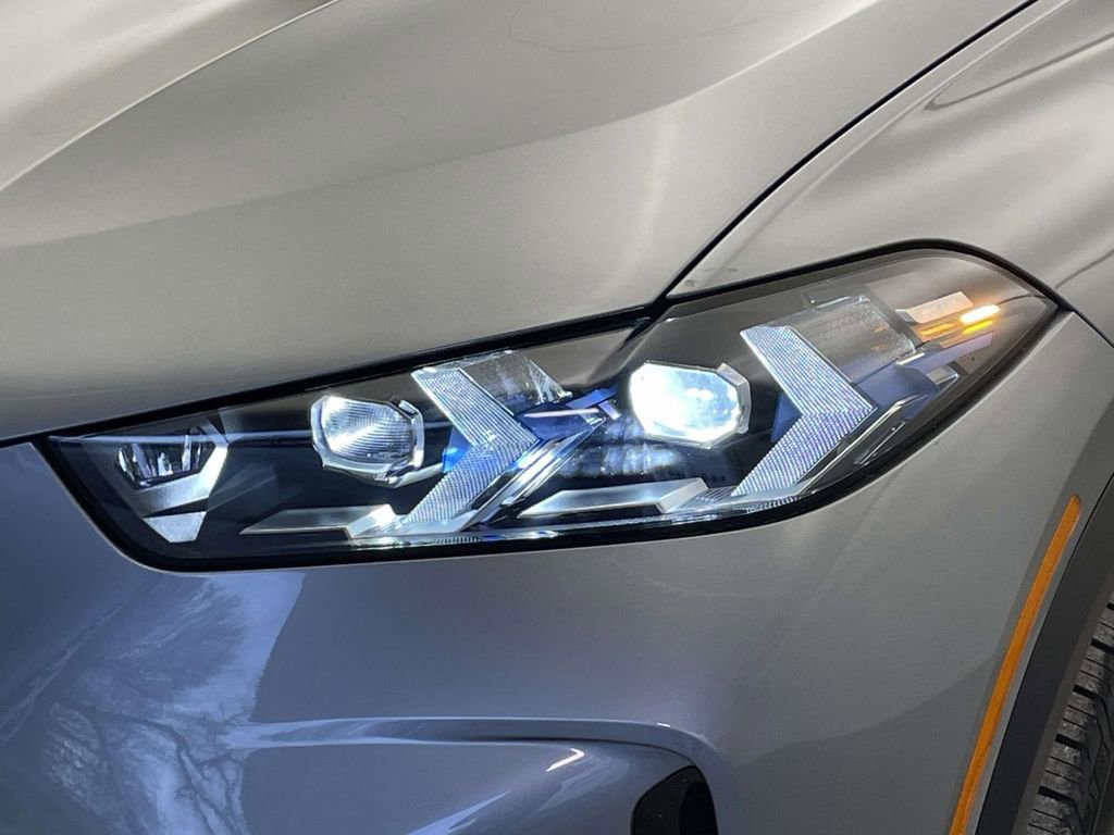 New 2026 BMW X5 xDrive50e AWD/4WD image 9