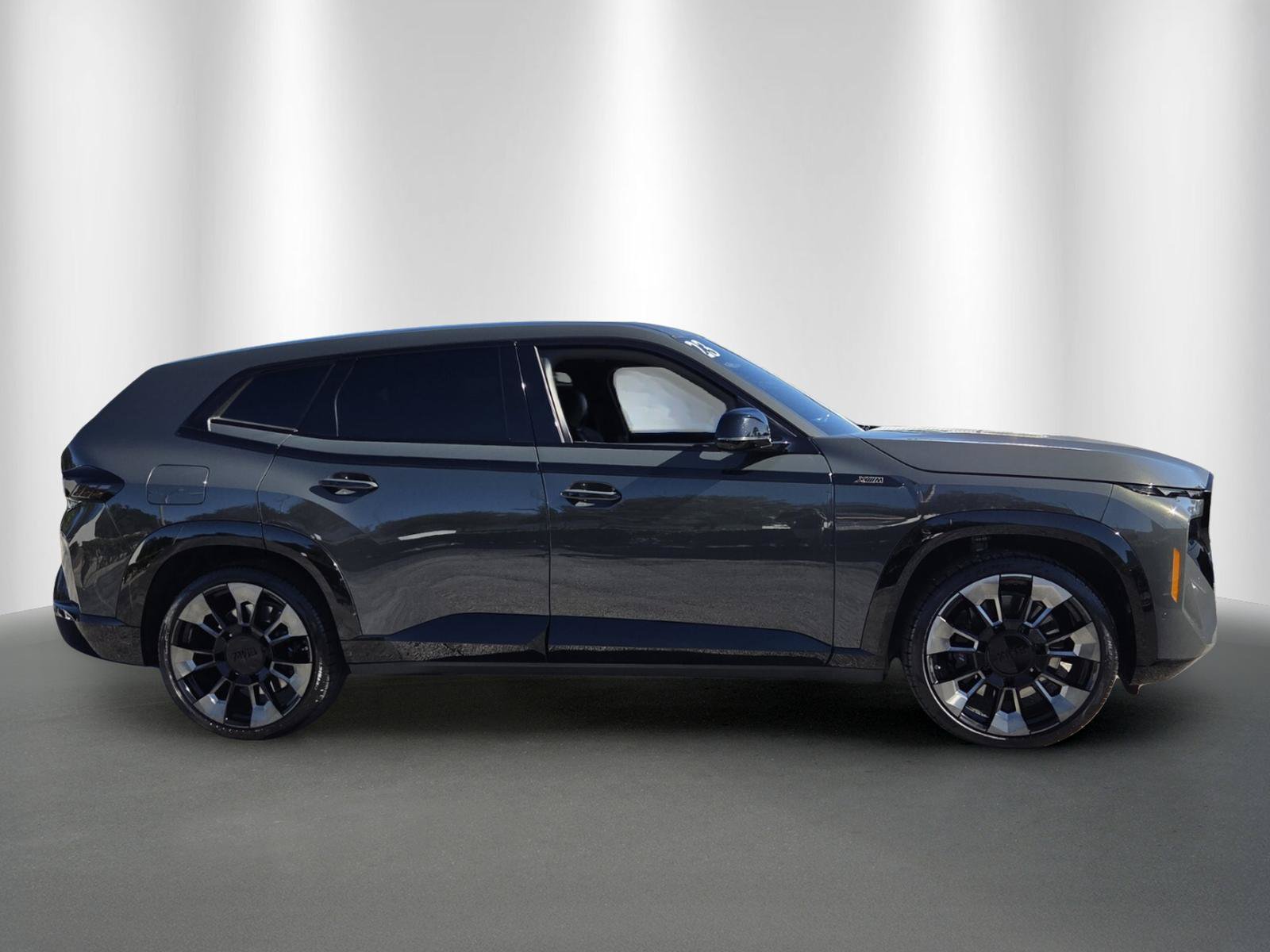 Used 2023 BMW XM w/ M Driver's Package AWD/4WD image 8