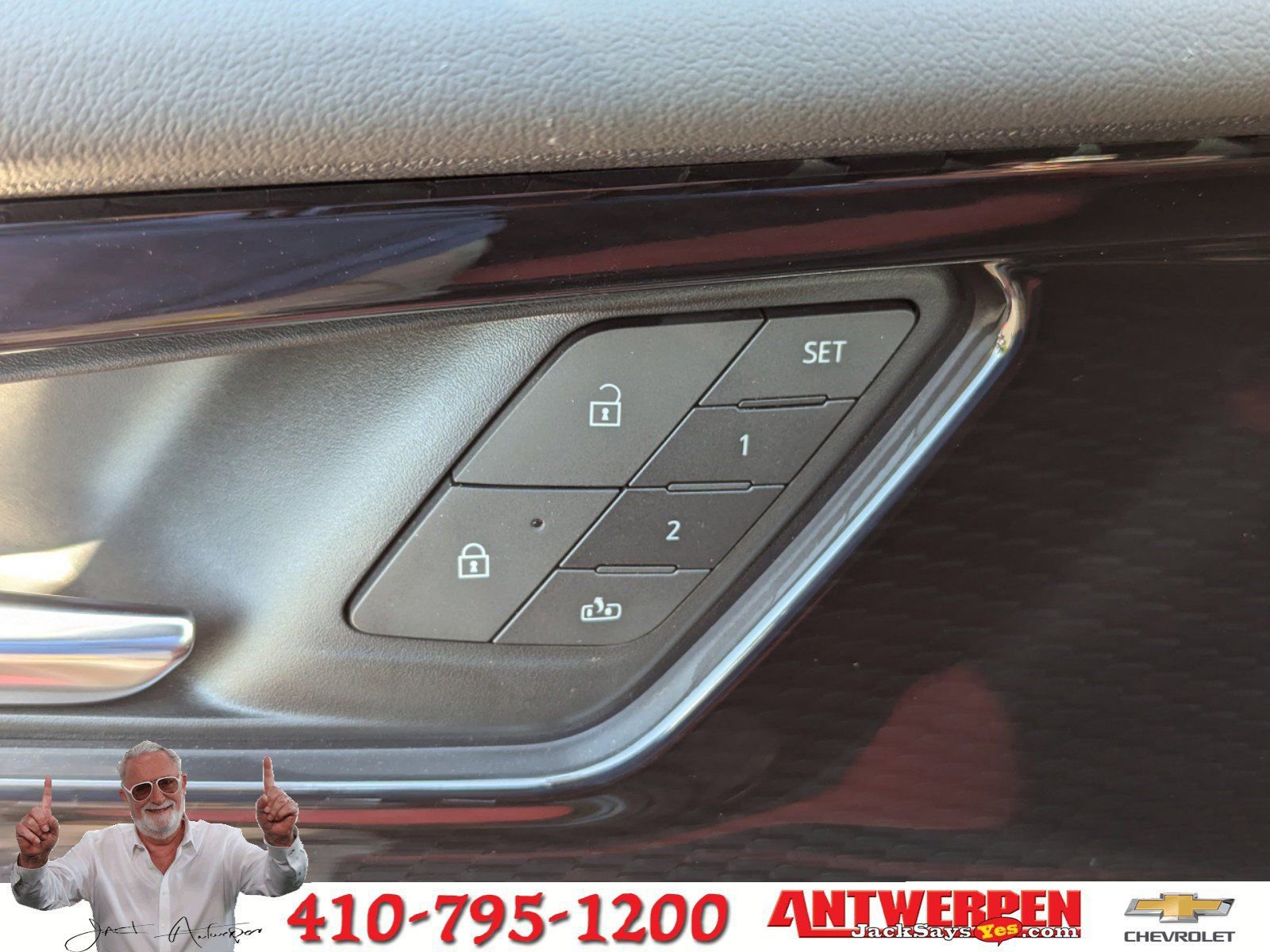 New 2024 Chevrolet Blazer EV RS image 19