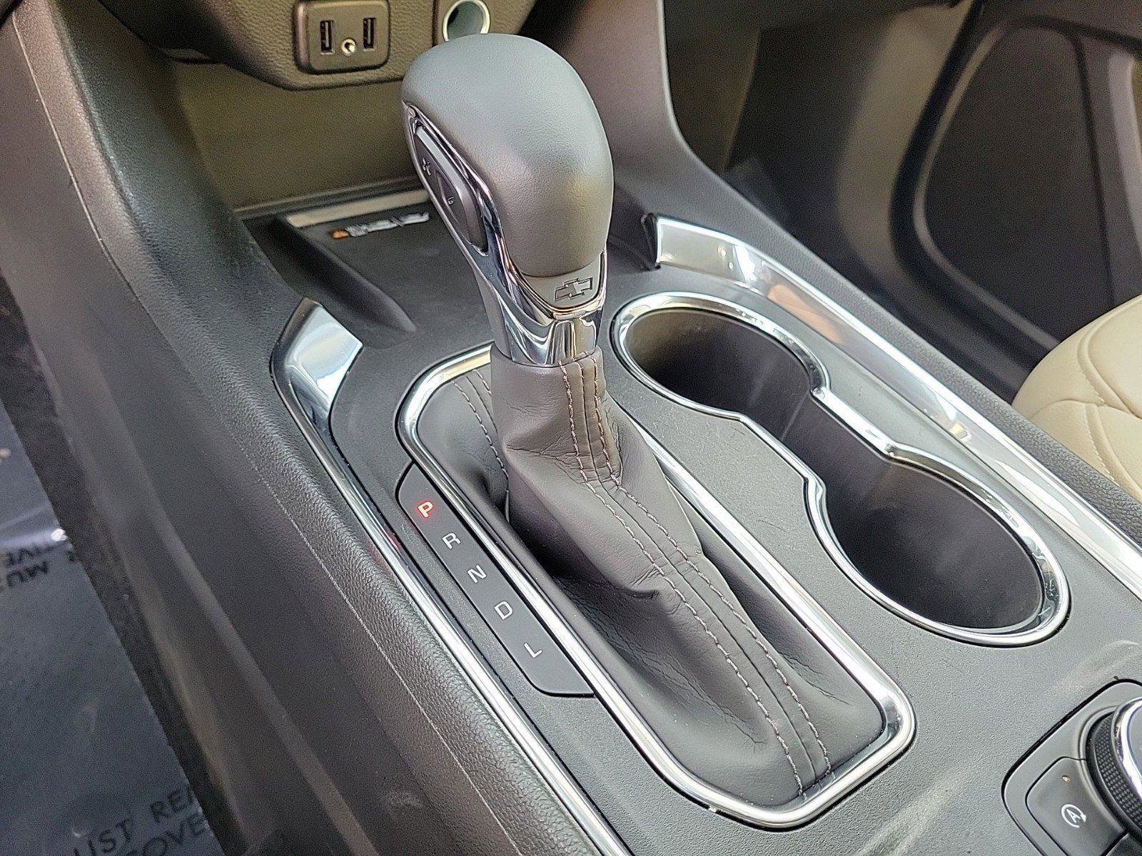 Used 2023 Chevrolet Traverse LT image 29