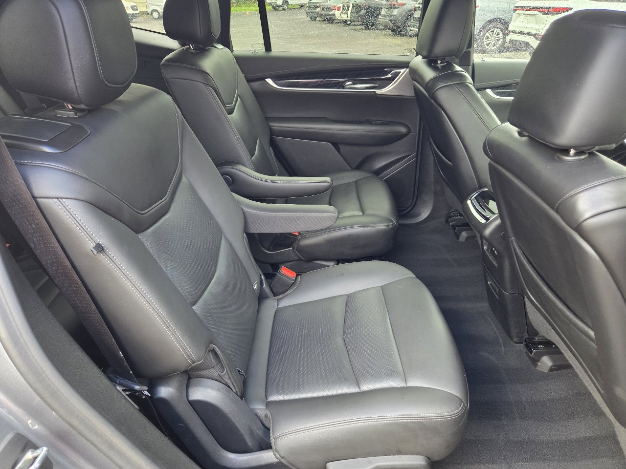 Used 2022 Cadillac XT6 Premium Luxury image 17