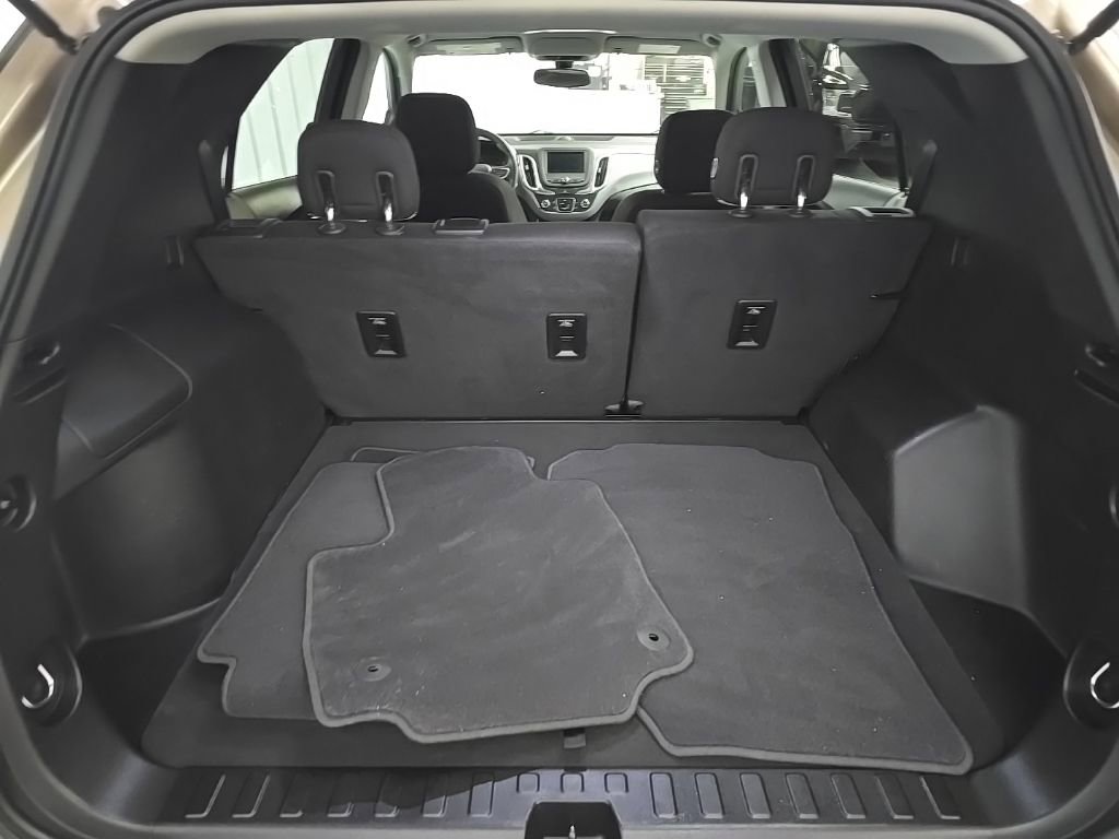Used 2019 Chevrolet Equinox LS w/ LS Convenience Package image 7
