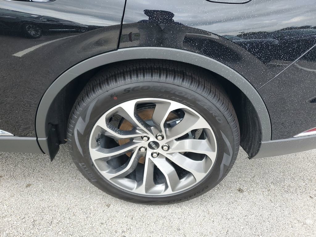 New 2025 Lincoln Aviator 2WD image 8