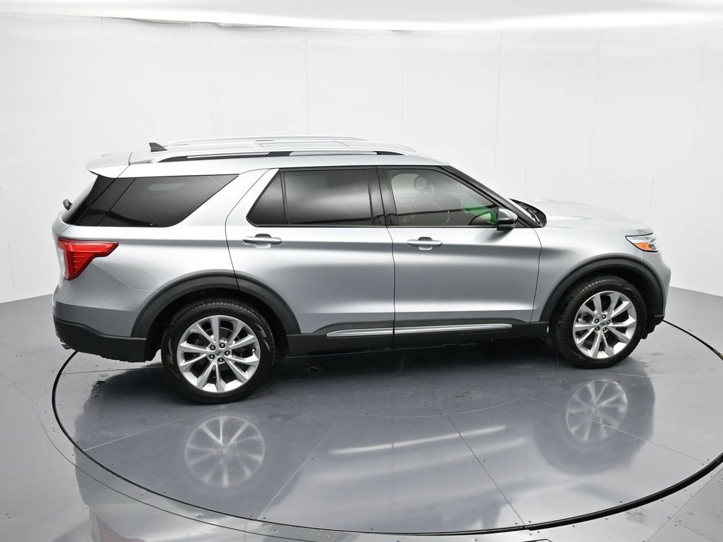 Used 2021 Ford Explorer Platinum w/ Equipment Group 601A AWD/4WD image 41