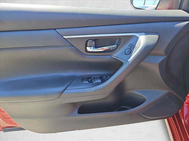 Used 2015 Nissan Altima 2.5 S w/ Power Driver Seat Package FWD image 9