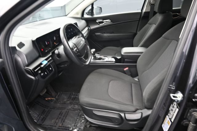 Used 2026 Kia Sportage LX FWD image 13