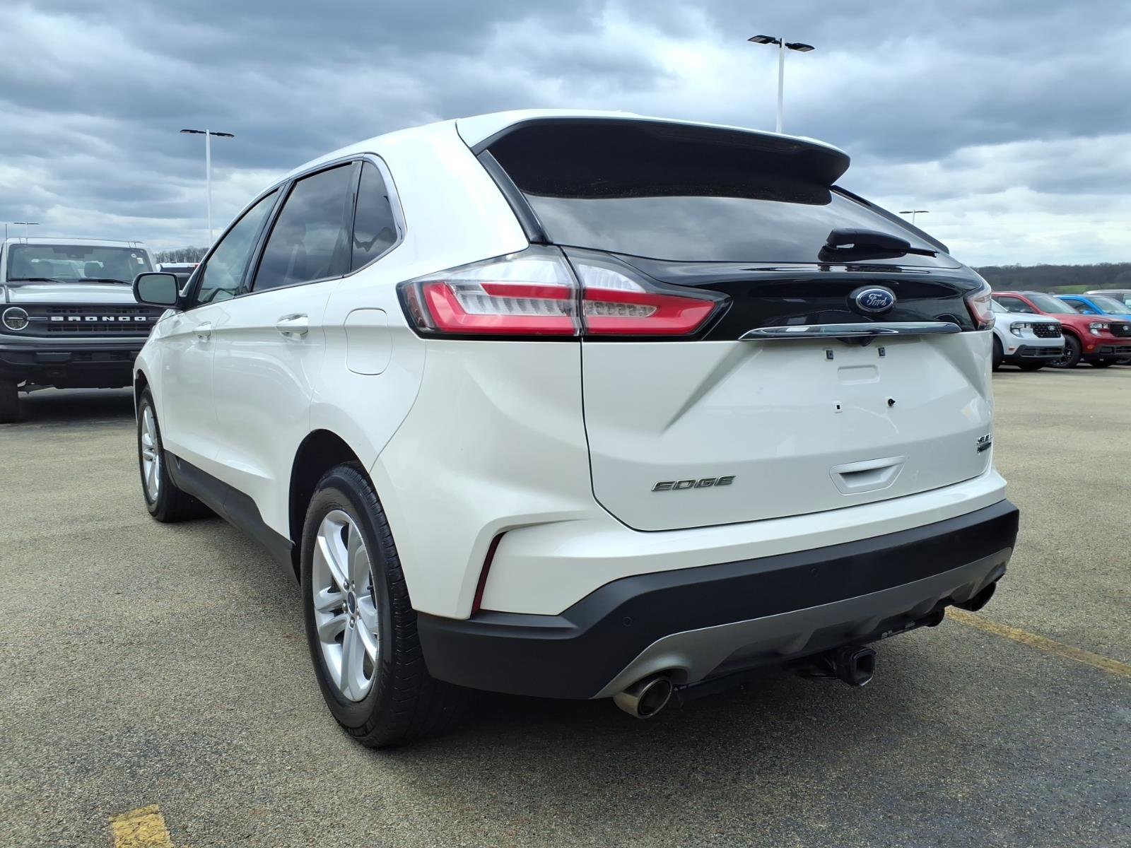 Used 2020 Ford Edge SEL w/ Convenience Package image 4