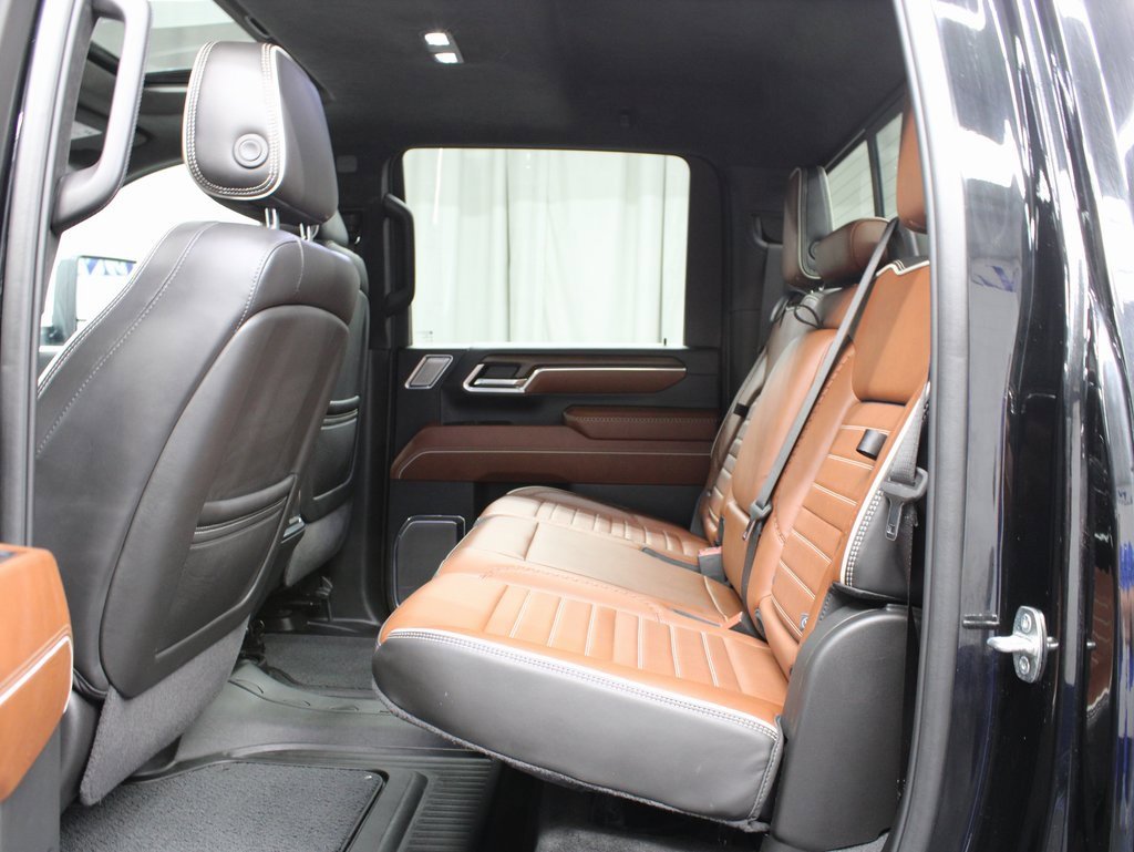 Used 2024 GMC Sierra 2500 Denali Ultimate w/ Max Trailering Package image 10