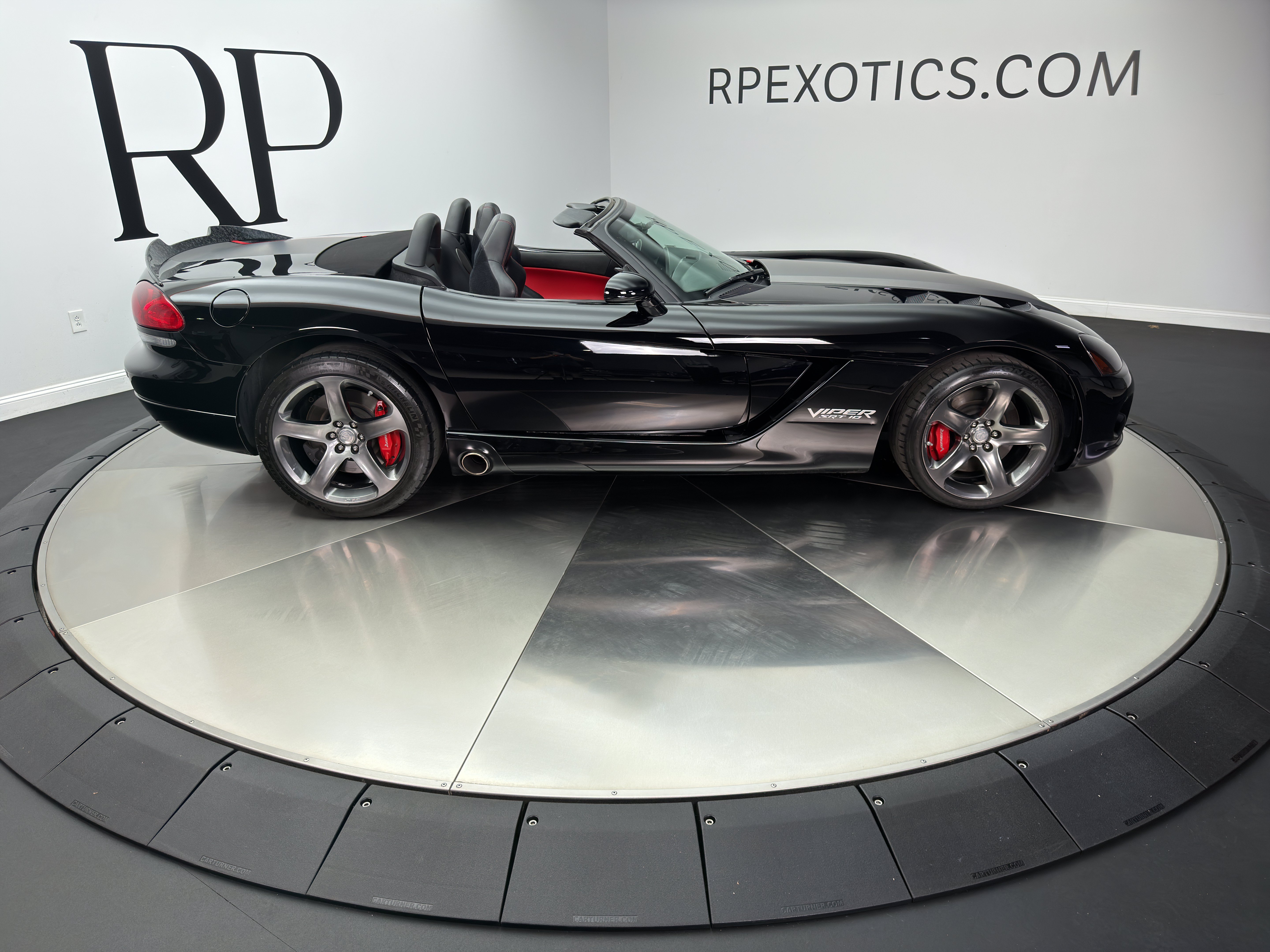 Used 2008 Dodge Viper SRT-10 w/ Protection Group RWD image 8