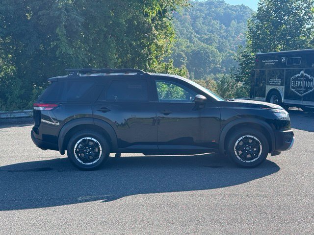 Used 2023 Nissan Pathfinder Rock Creek AWD/4WD image 8