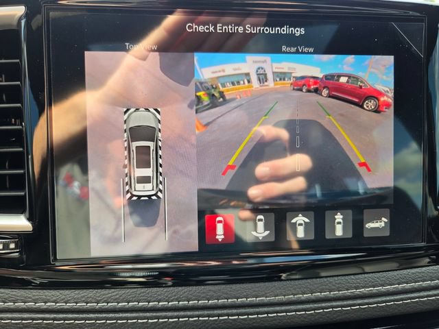 New 2027 Chrysler Pacifica Limited FWD image 26