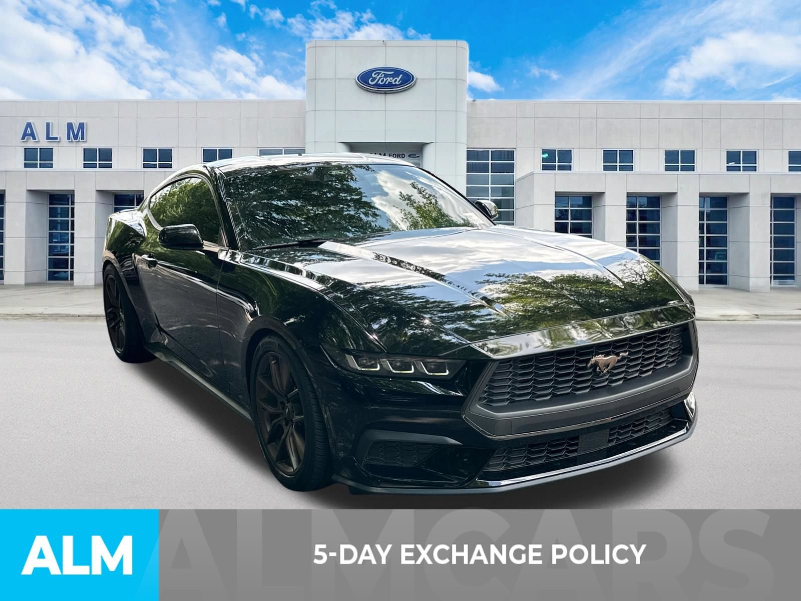 Used 2024 Ford Mustang Premium RWD image 3