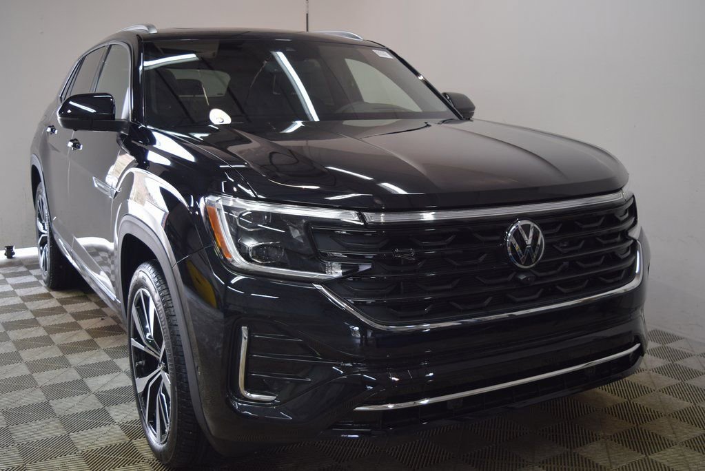 New 2025 Volkswagen Atlas Cross Sport SEL Premium R-Line image 2