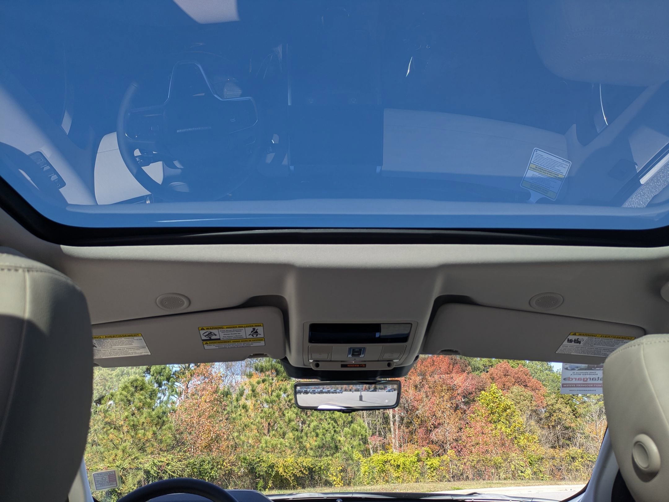 New 2025 Land Rover Discovery Sport S image 25