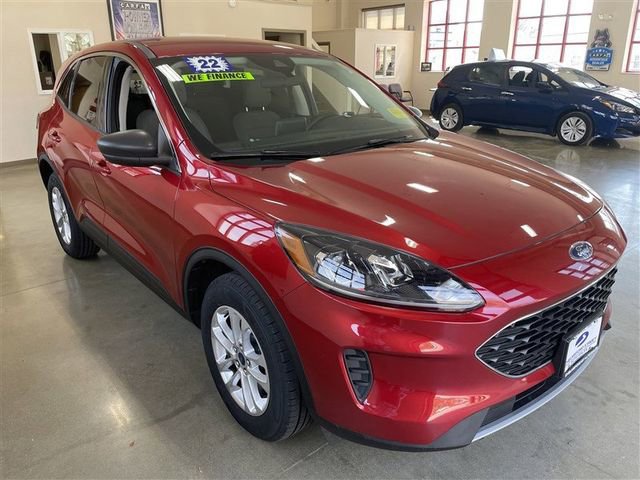 Used 2022 Ford Escape SE w/ Cold Weather Package image 9